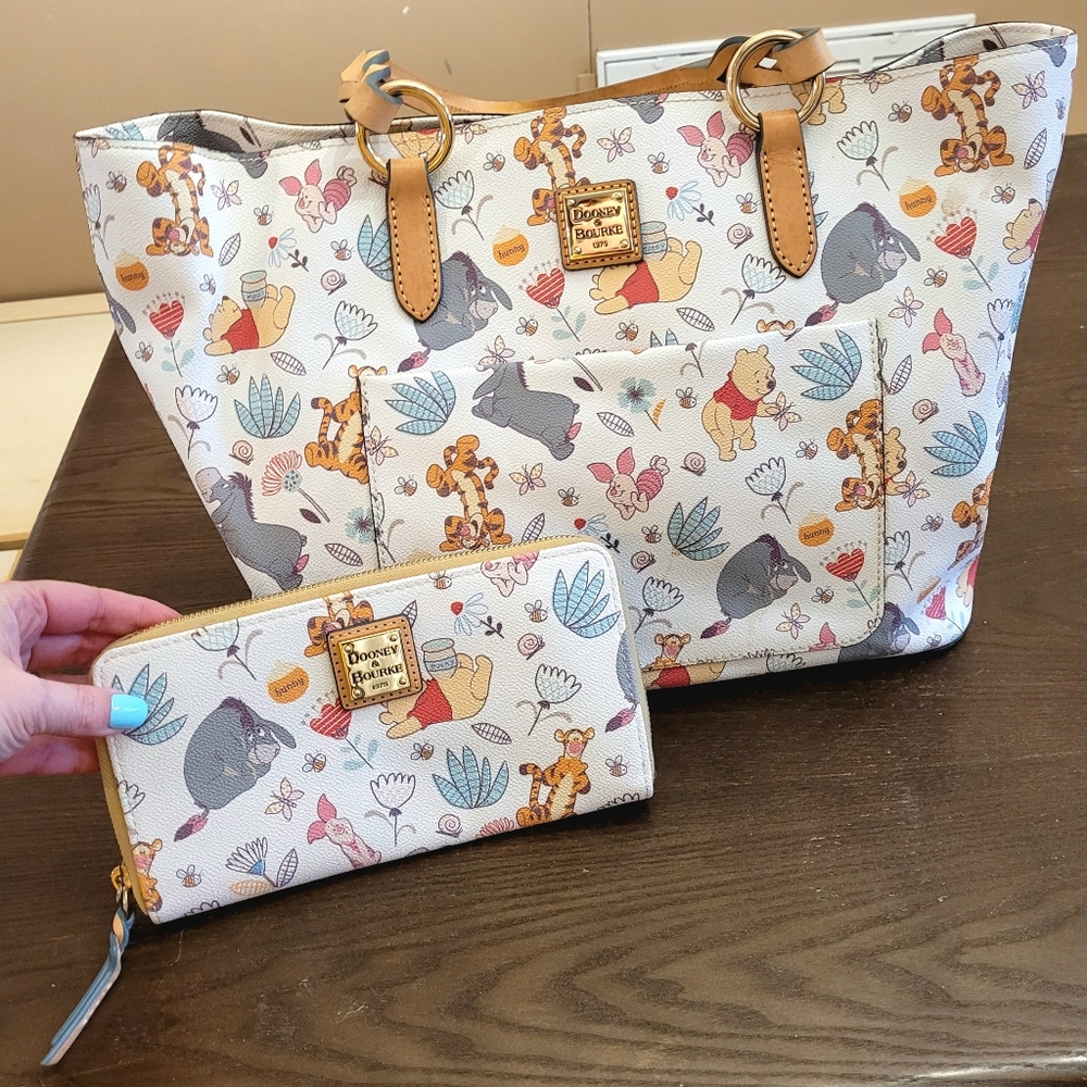 Dooney And Bourke Disney Winnie The Pooh Tote Purse And Wallet Set
